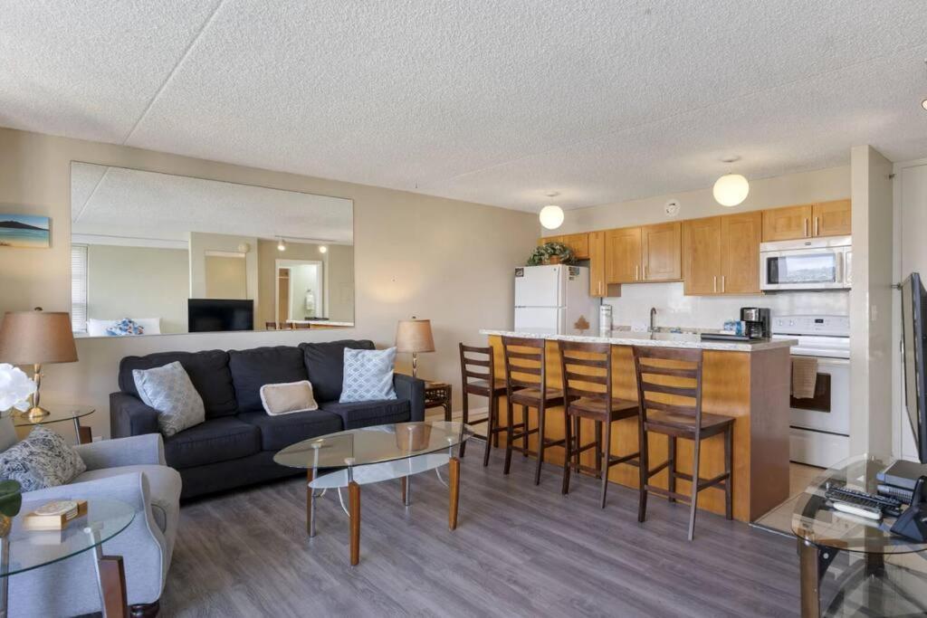 Ala Wai 1 Bed Canal View Honolulu